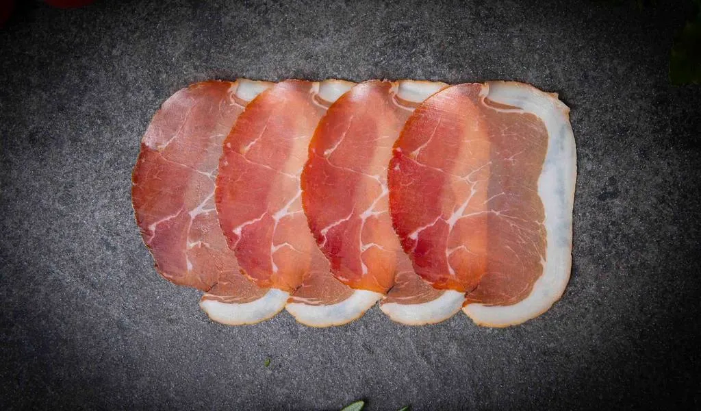 Bacon fumé à l'ancienne